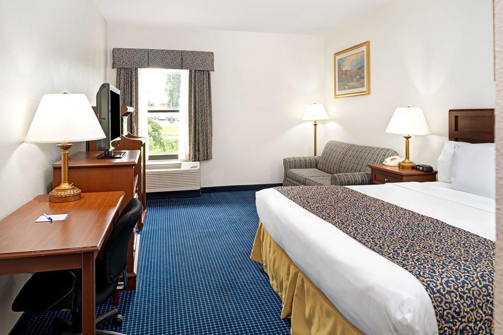 Baymont Inn & Suites Omaha Esterno foto